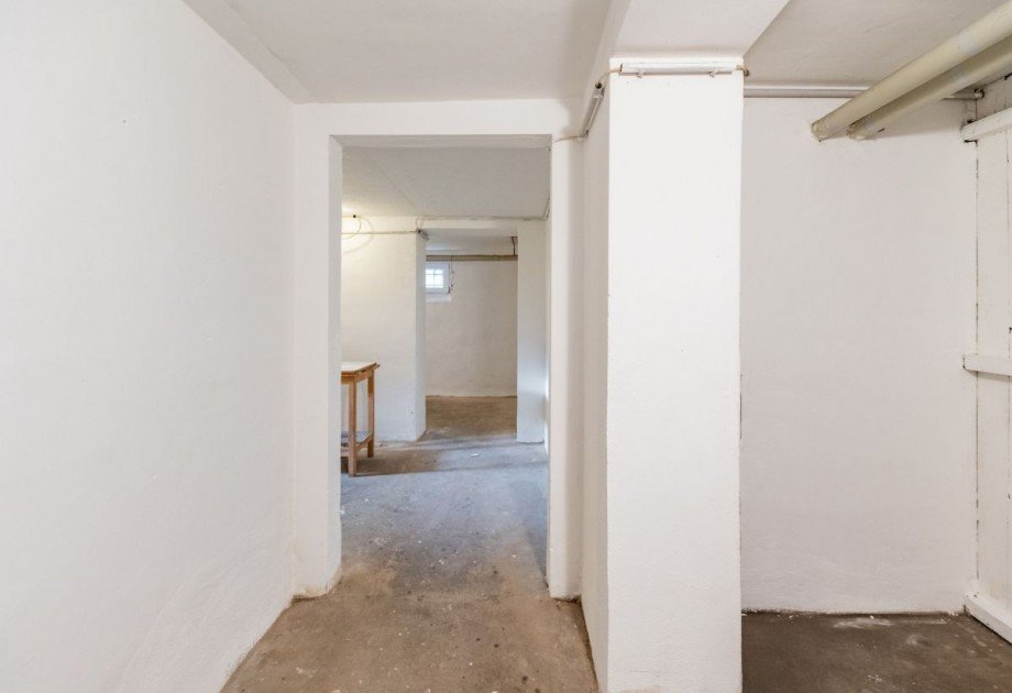 Keller Seitenansicht Wohnung Eisenach