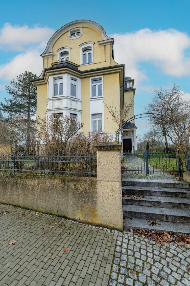 Haus Stra�enansicht Eisenach Wohnung charmante 2,5- Raum Wohnung mit Terrasse im Villenviertel
